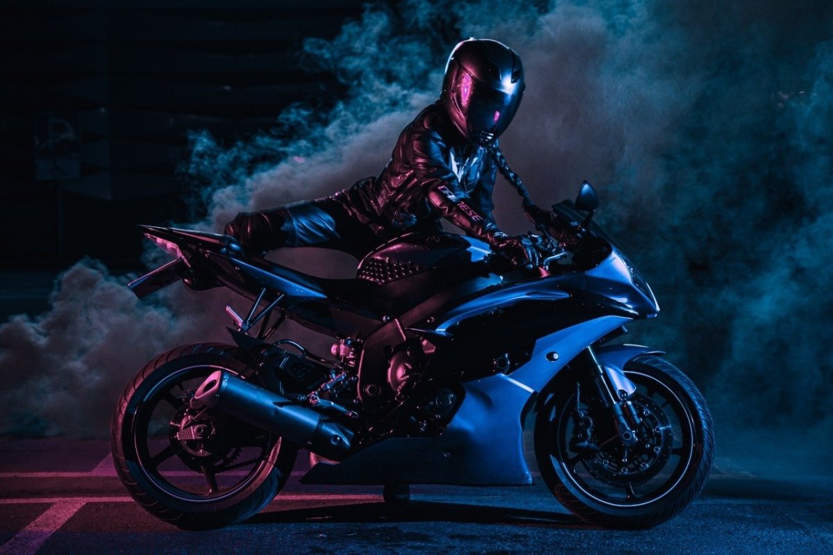 Мотоцикл неон