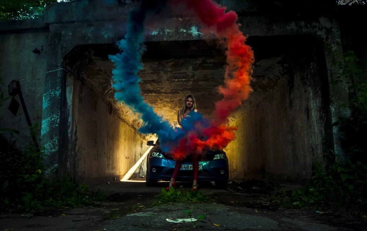 Цветной дым