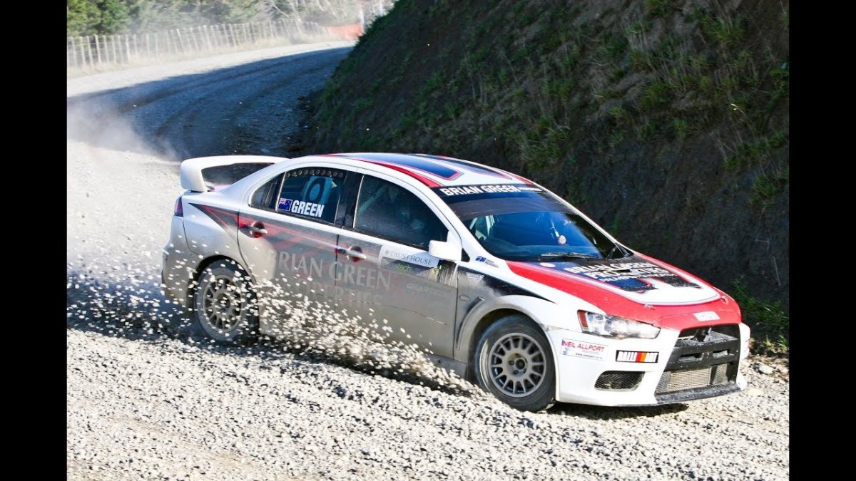 Mitsubishi Lancer EVO 10 Rally