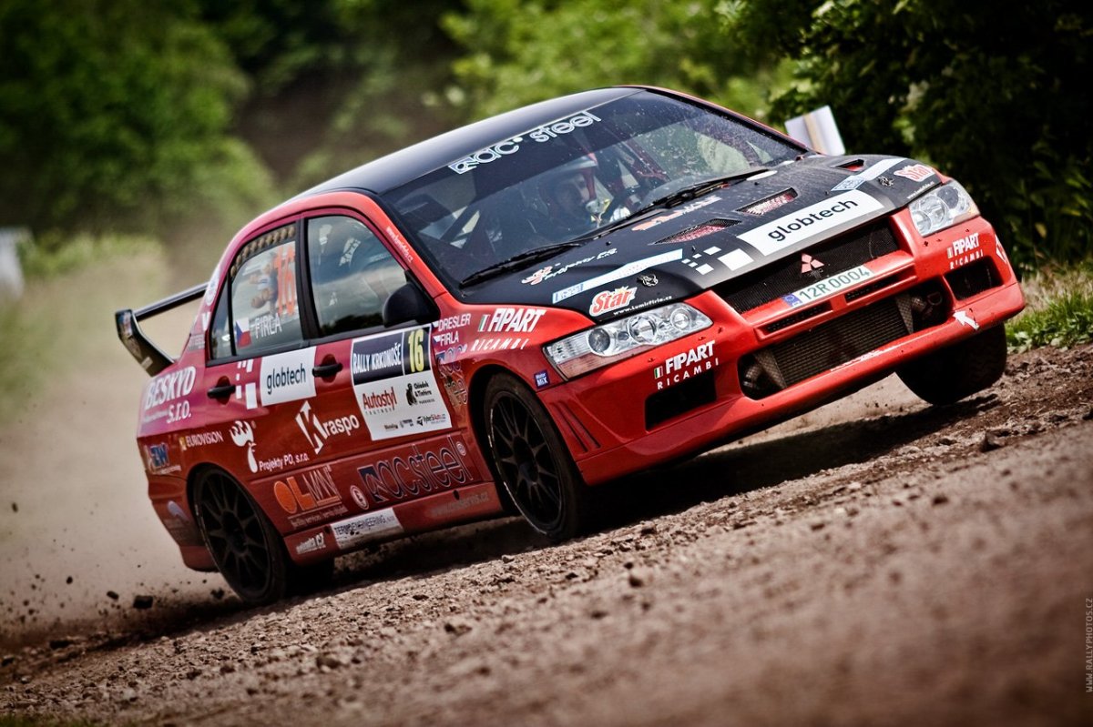 Mitsubishi Lancer EVO 8 Rally