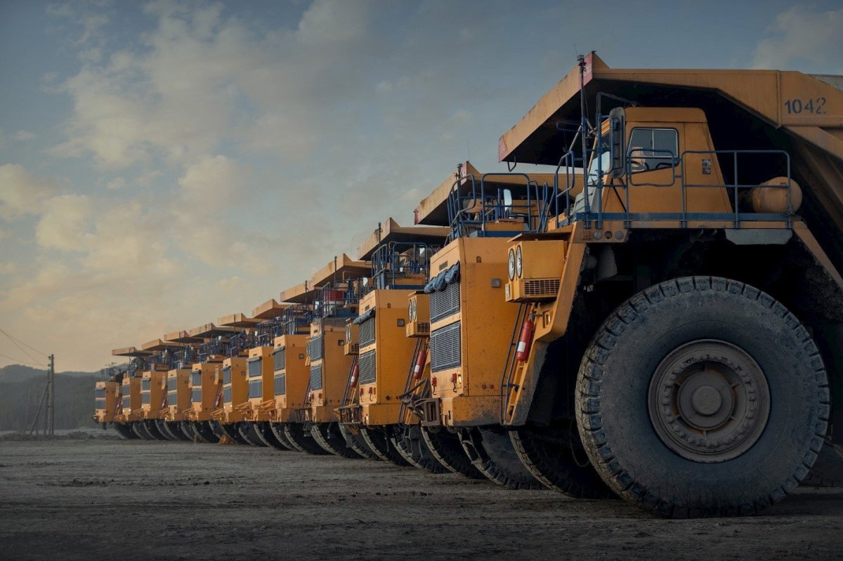 БЕЛАЗ Сибирский антрацит