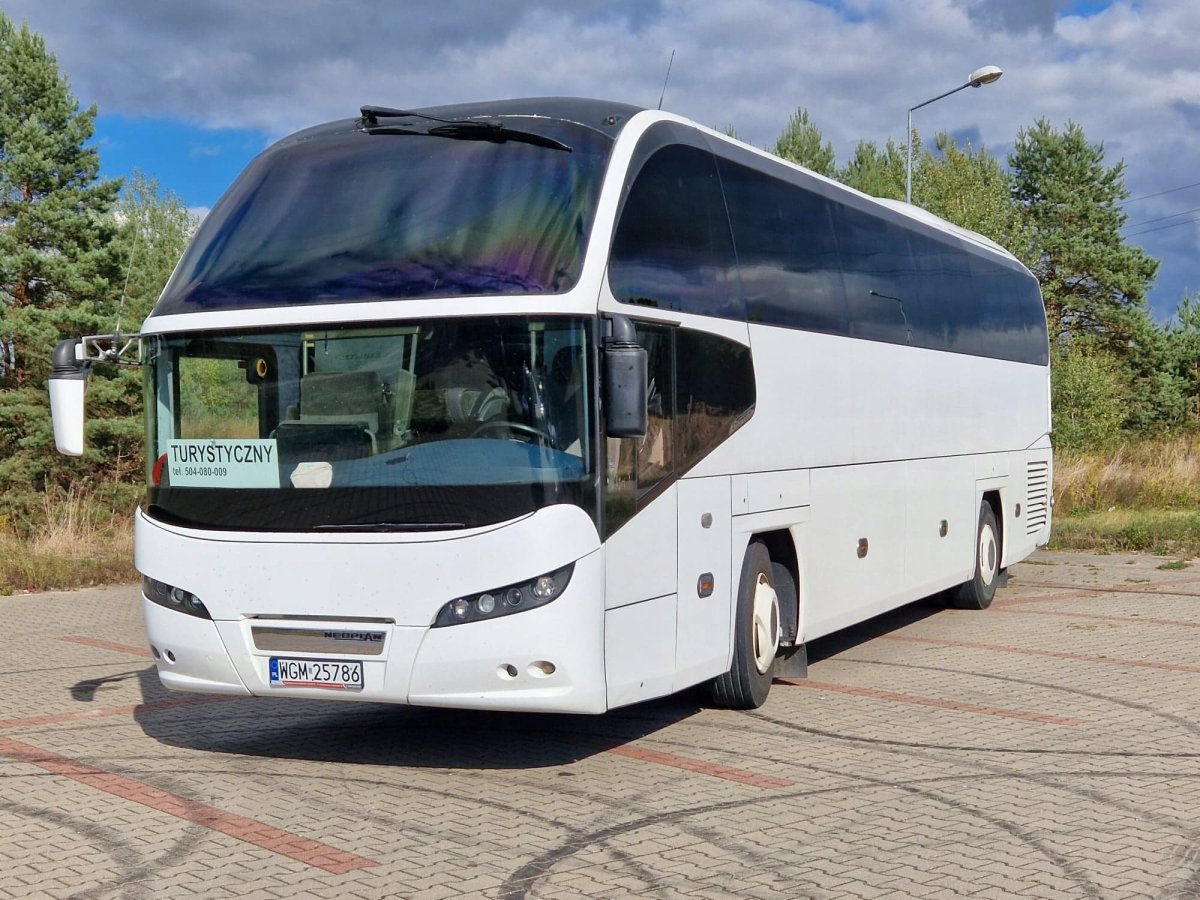 Автобус Neoplan Cityliner