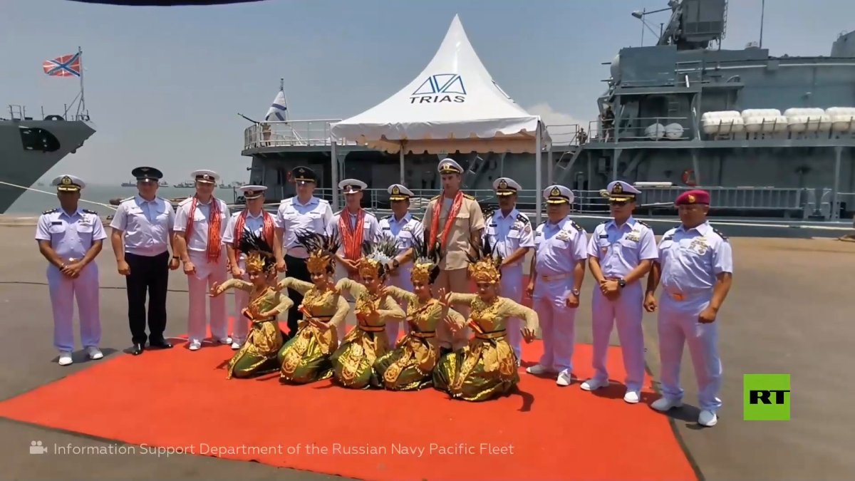 Индонезия порт