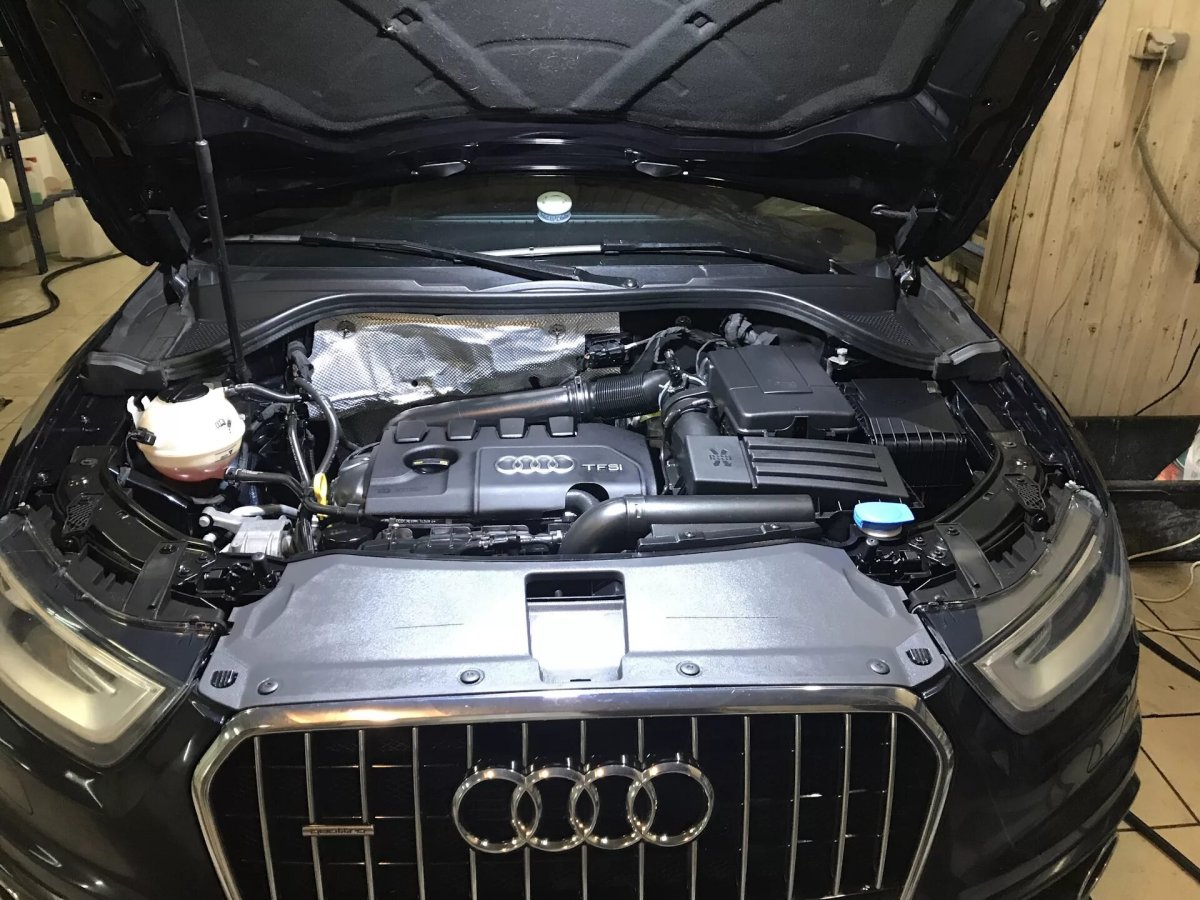 Audi q3 подкапотное пространство