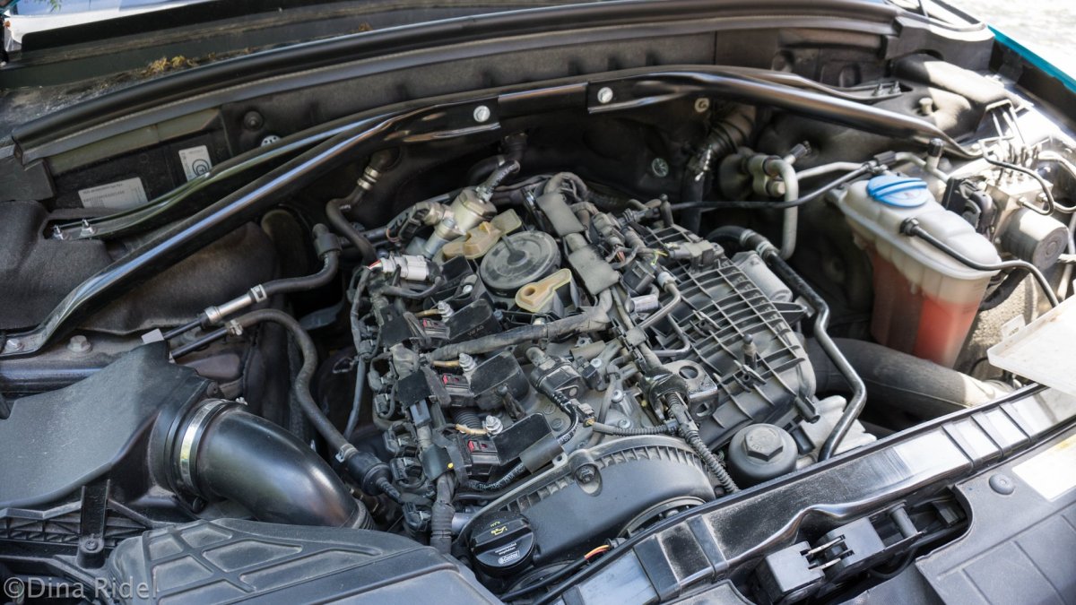 Ауди q5 моторный отсек