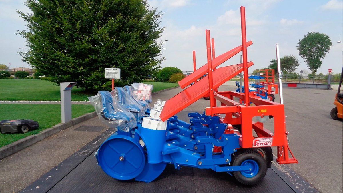 Рассадопосадочная машина для капусты