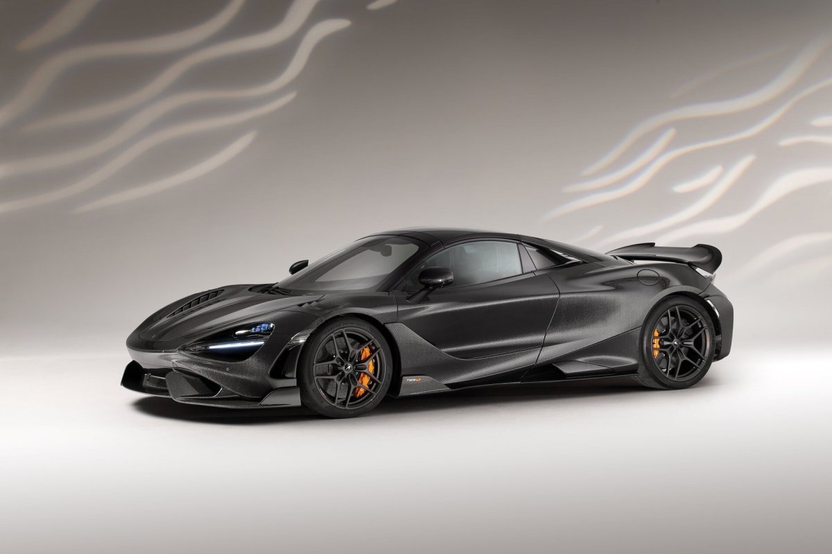 MCLAREN 765lt Carbon