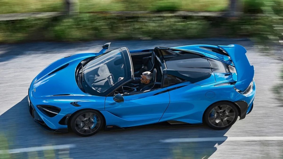 Макларен 765lt Спайдер 2021
