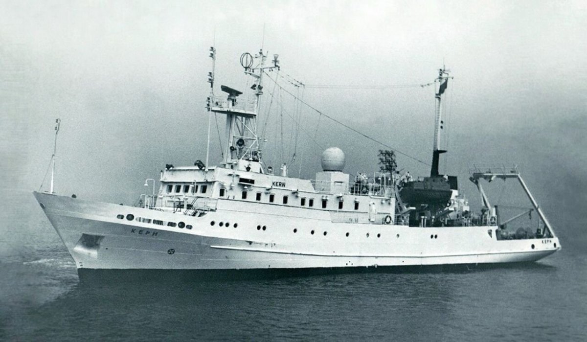 НИС Керн судно