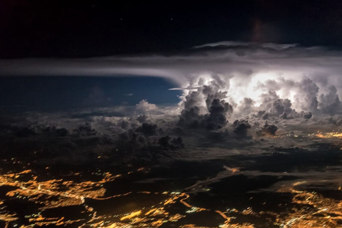 Ночное небо с самолета