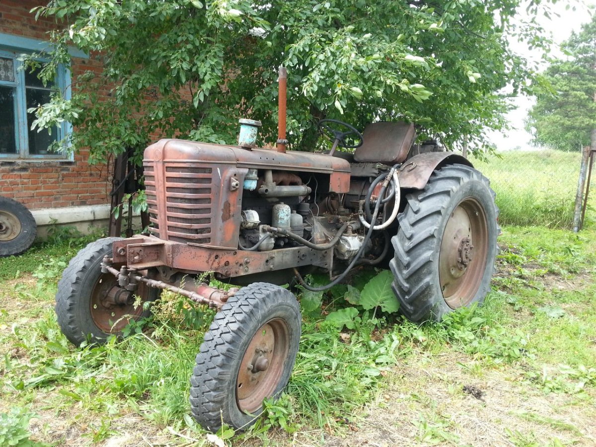 Трактор Беларусь МТЗ 2