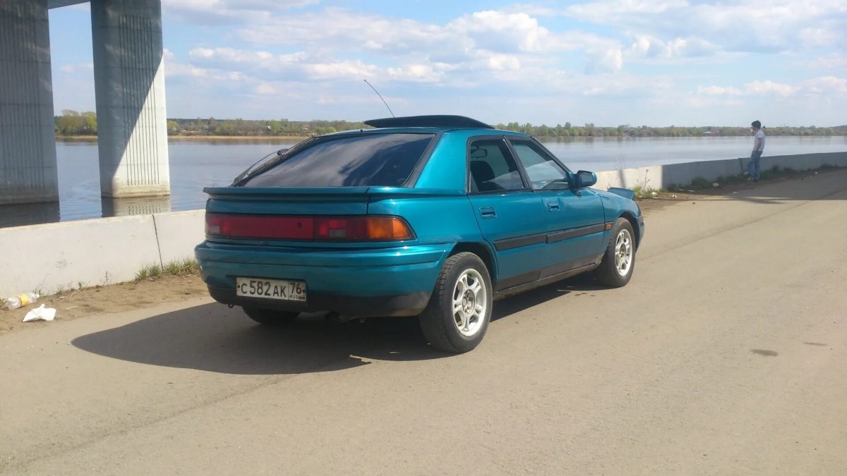 Мазда 323 слепая