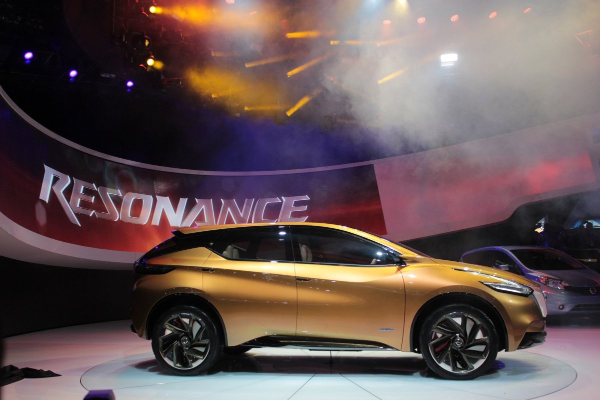 Nissan Resonance