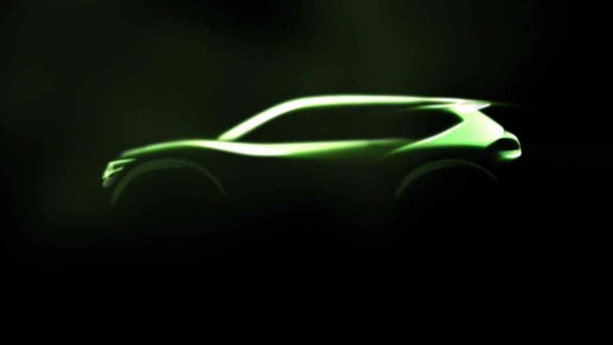 Й силуэт машины зеленого цвета на белом