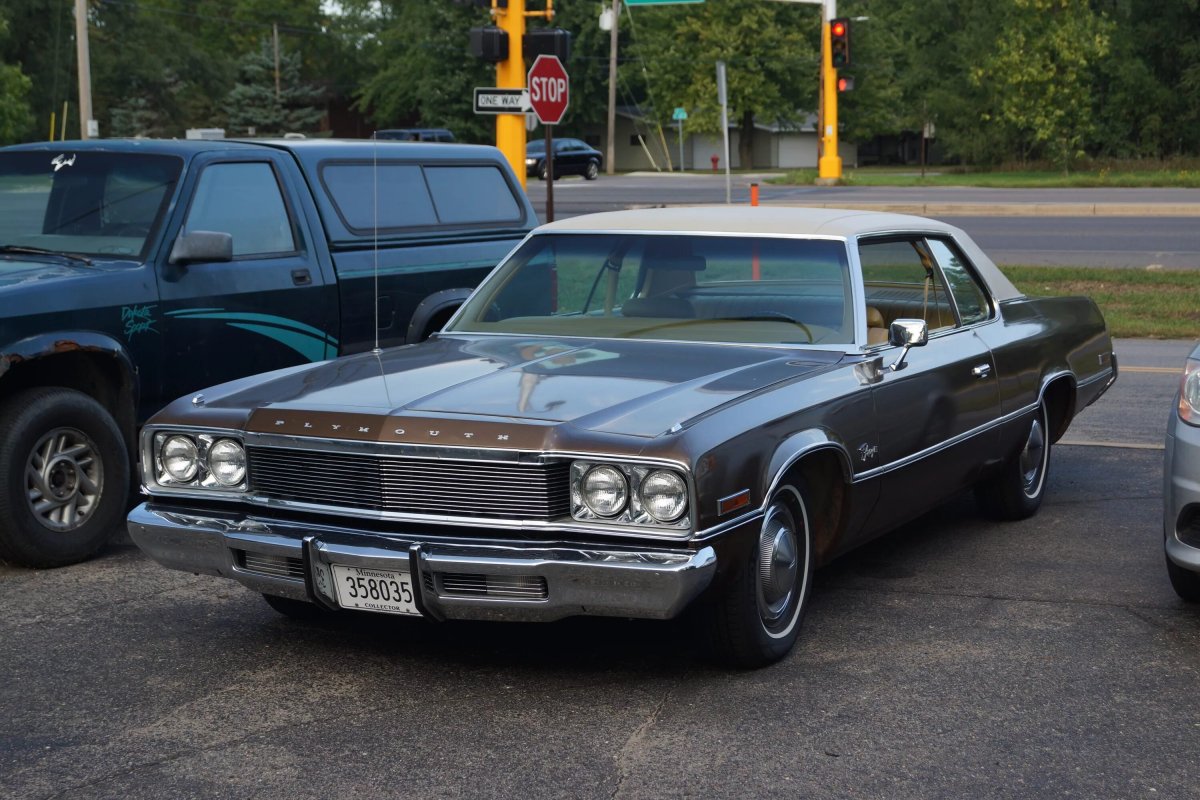 Plymouth Fury 1974