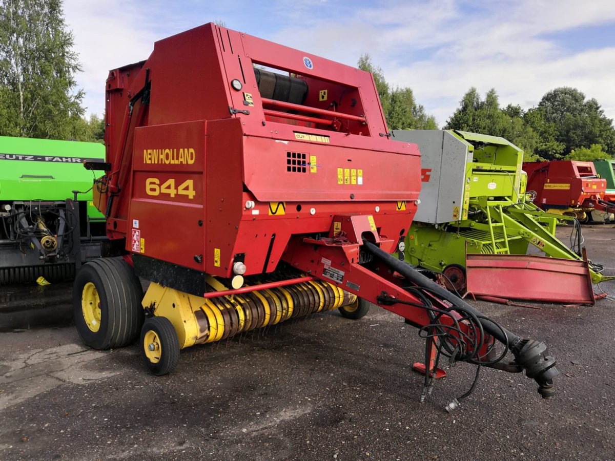 Нью Холланд 654 пресс подборщик