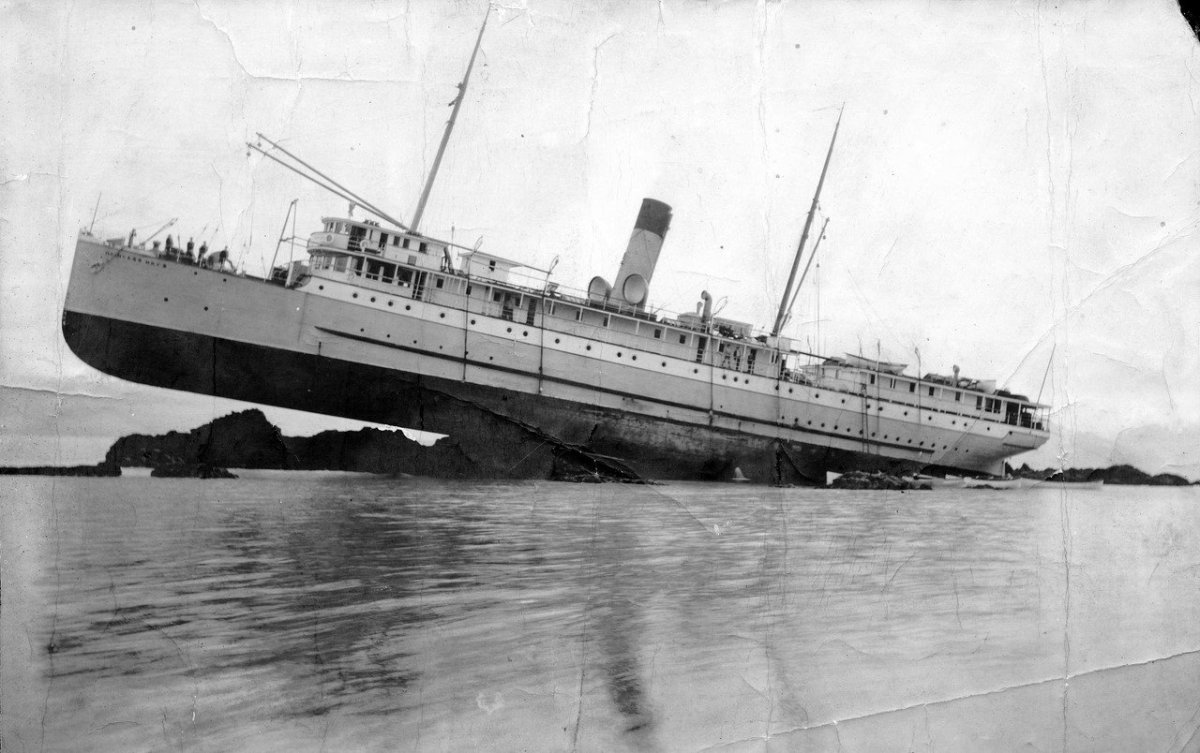 Пароход «большой Шантар».