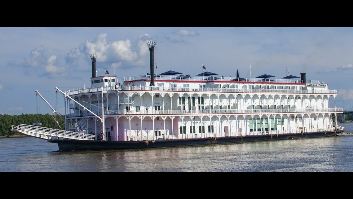 Теплоходов на Миссисипи