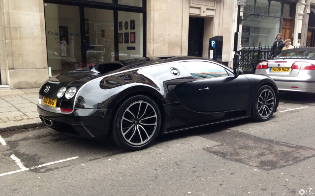 Bugatti Sang Noir London