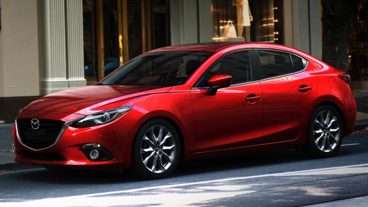 Мазда 3 седан 2016