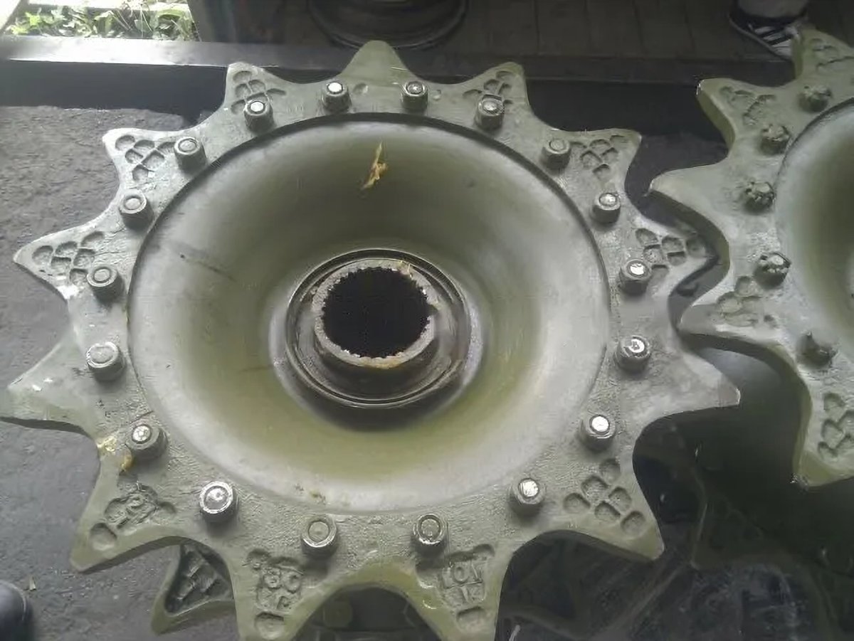 Колесо ведущее МТЛБ 8.30.001