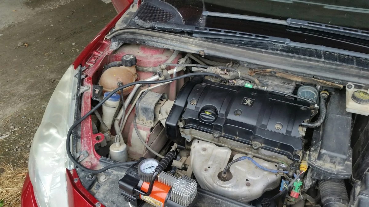 Пежо 307 под капотом