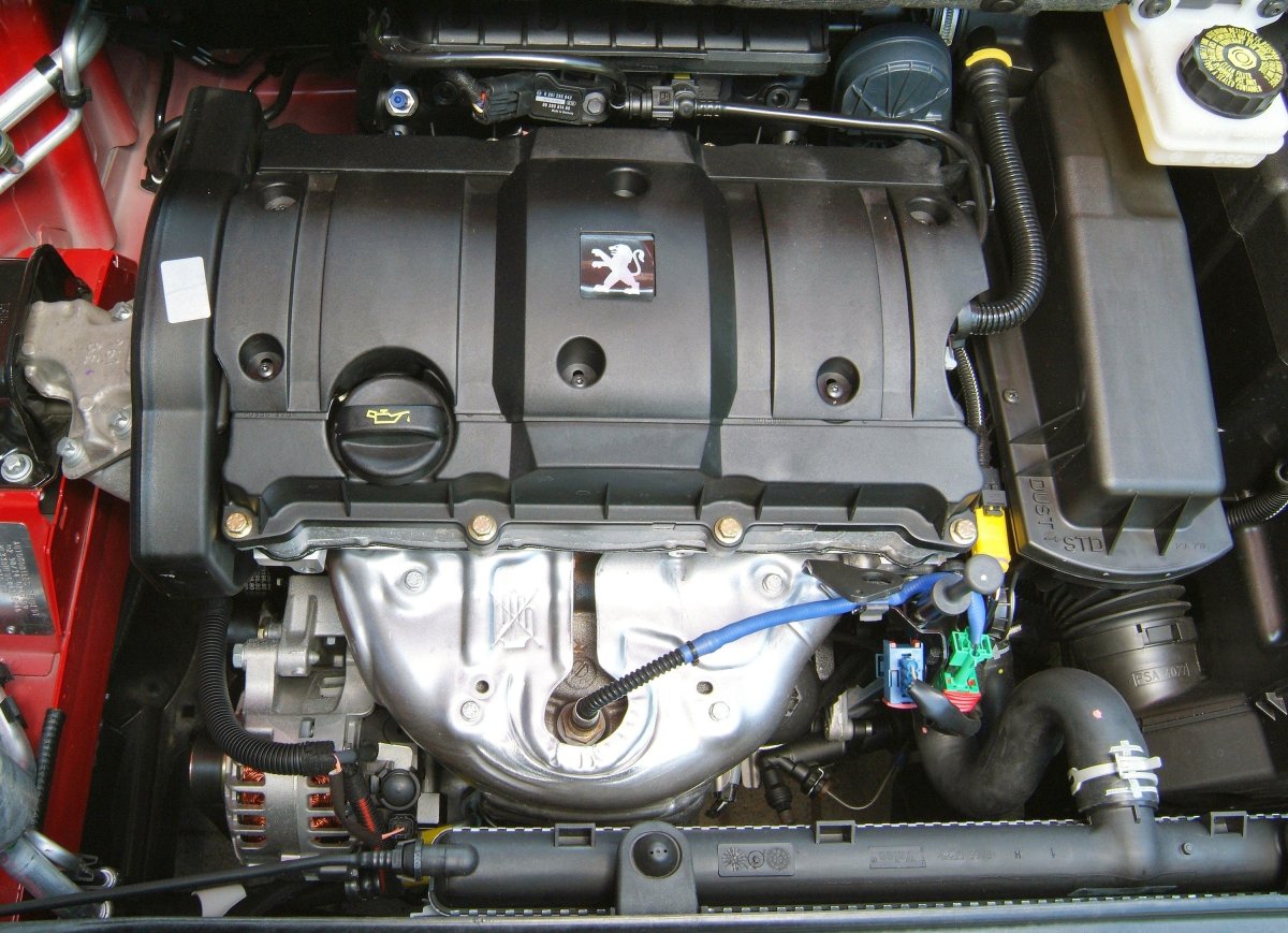 Двигатель Пежо 307 2.0