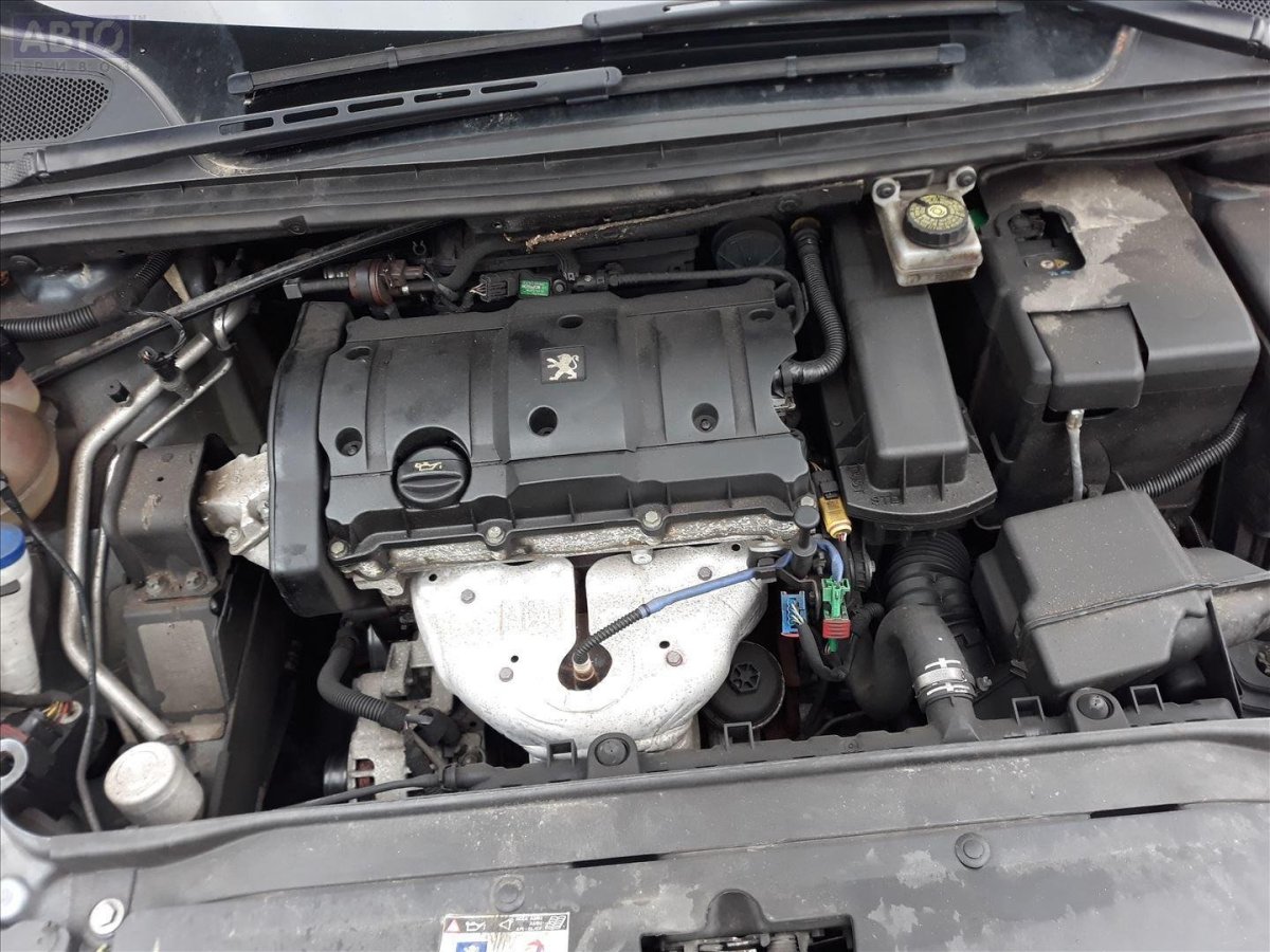 Датчики под капотом Пежо 406