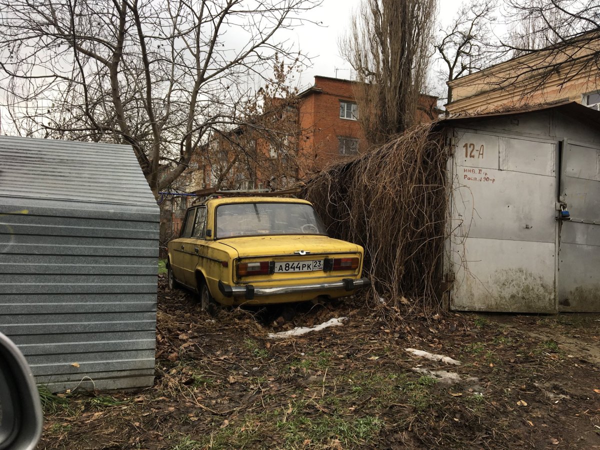 Брошенные автомобили