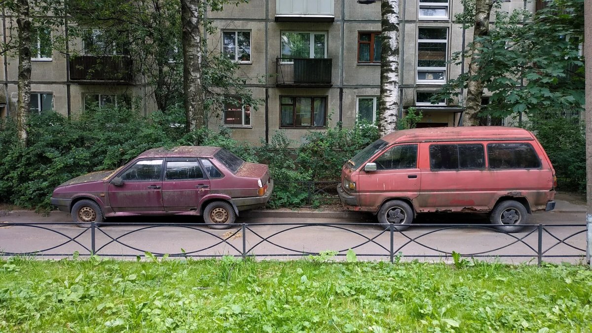 Заброшенные машины в Самаре