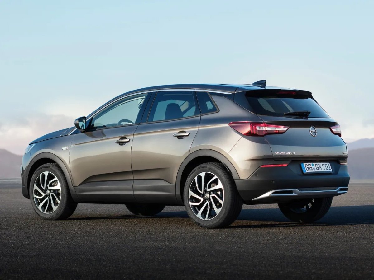 Опель Грандланд 2022