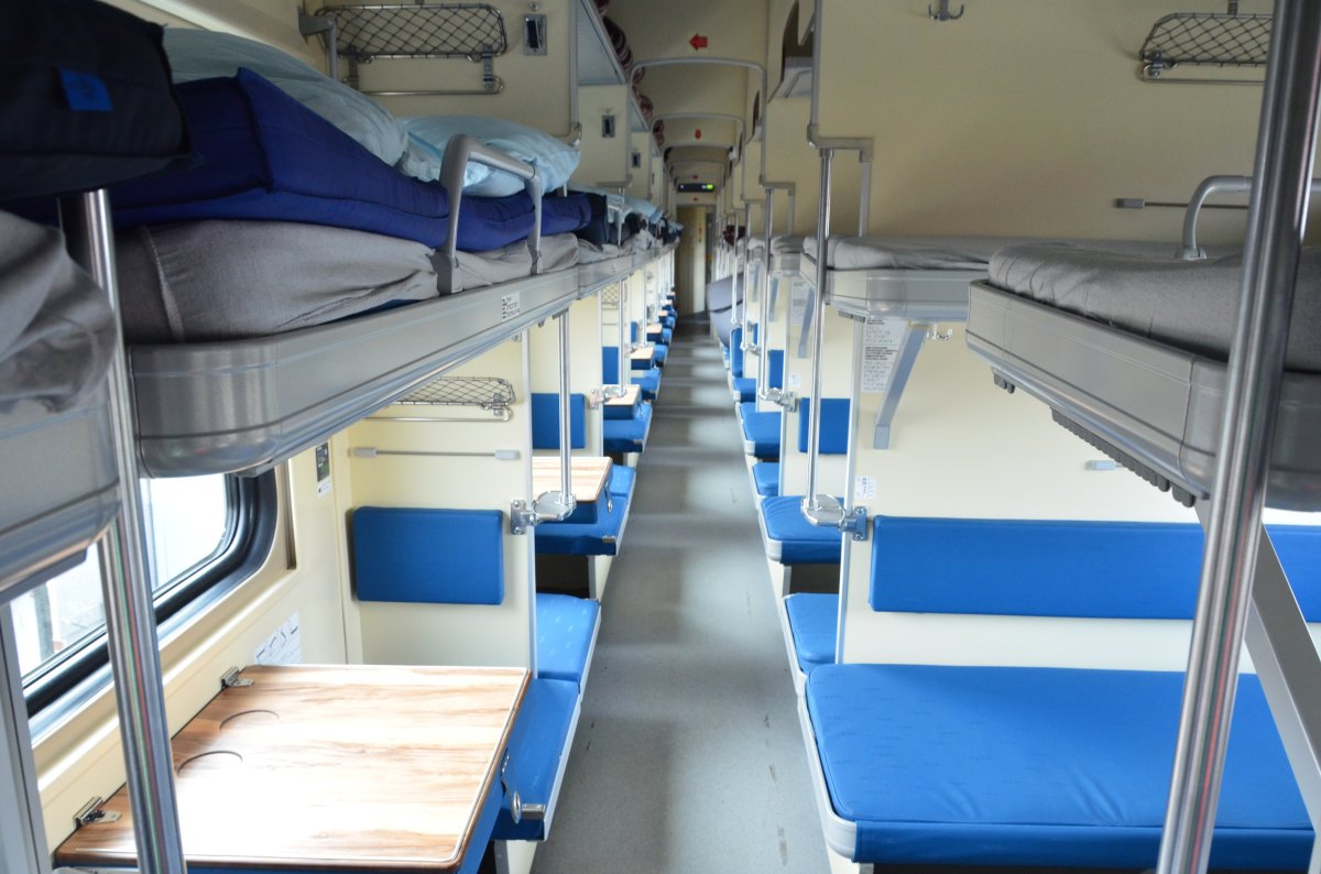 Поезд Вятка плацкартный вагон