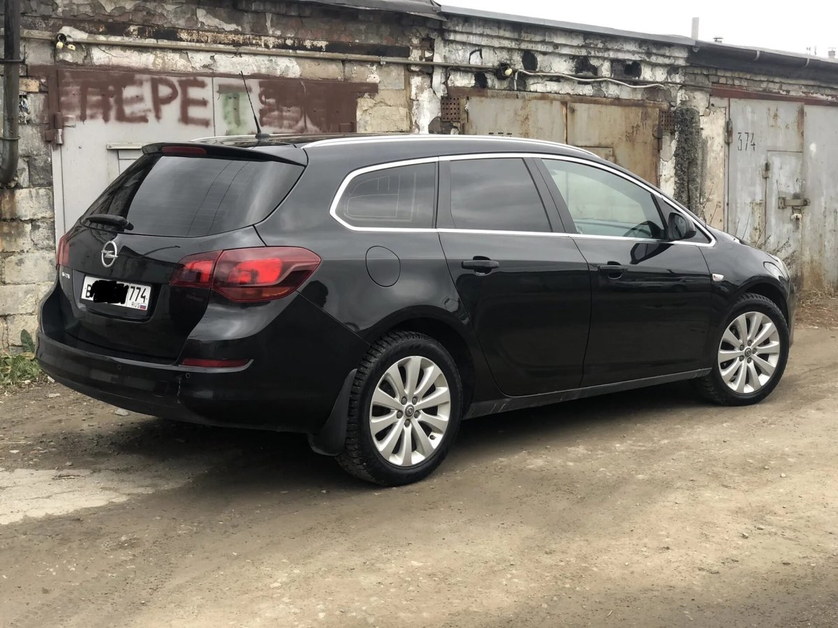 Opel Astra Sports Tourer, 2011 г/в