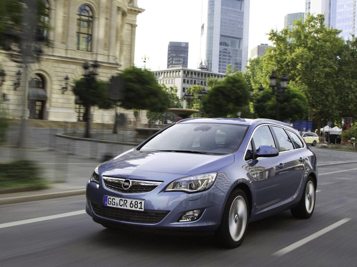 Opel Astra 2010