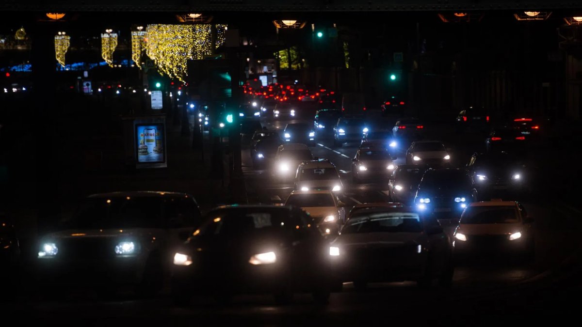 Каширское шоссе вечером