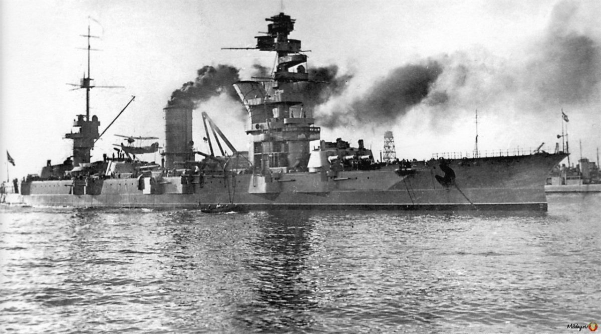 Линкор Балтийского флота «Марат»