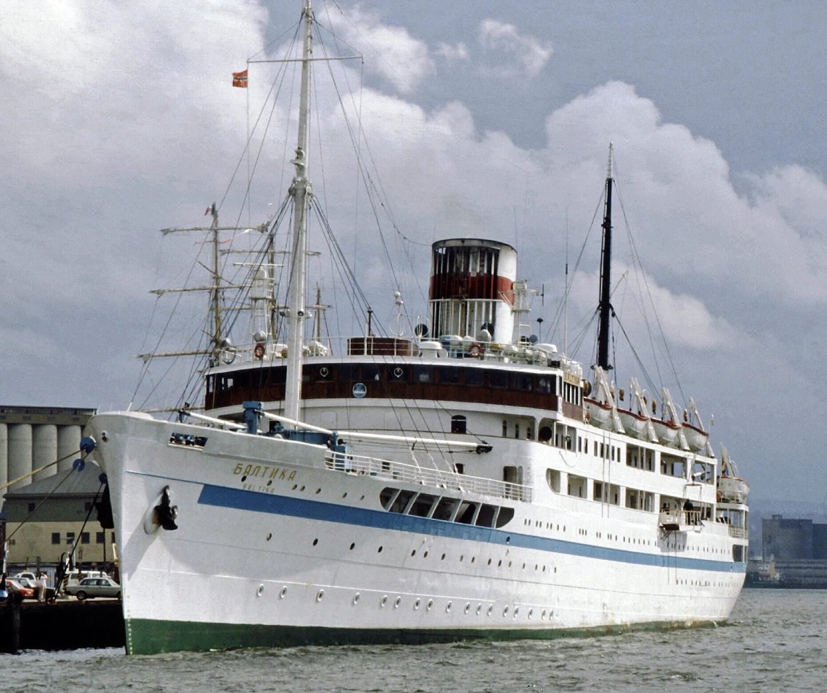 Турбоэлектроход Балтика