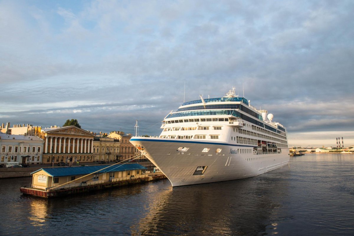 Круизный лайнер