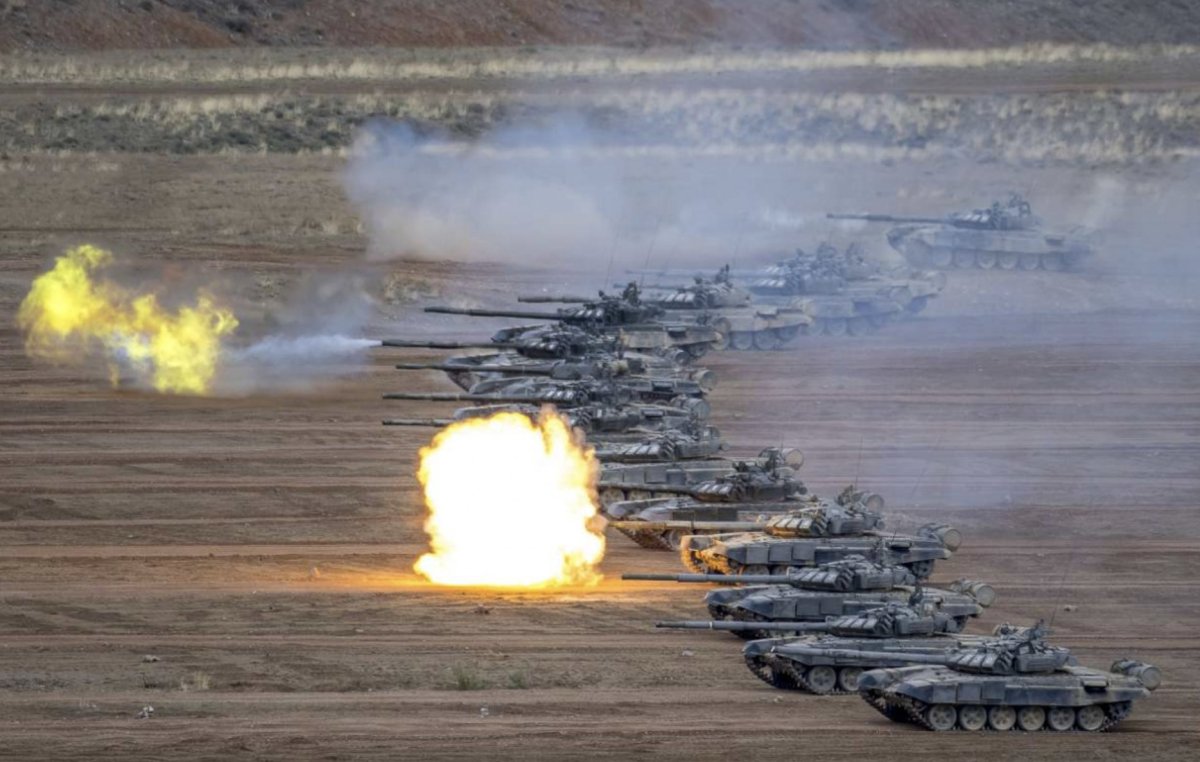 Учения танковых войск