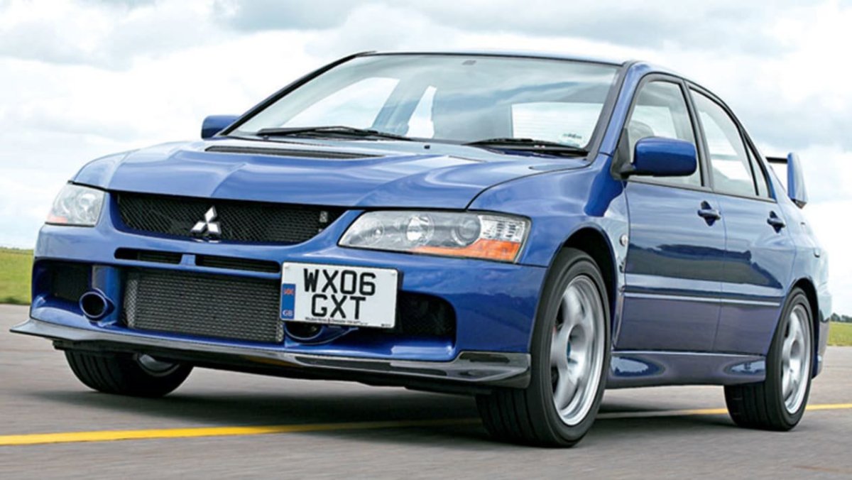 Мицубиси Лансер Эволюшн