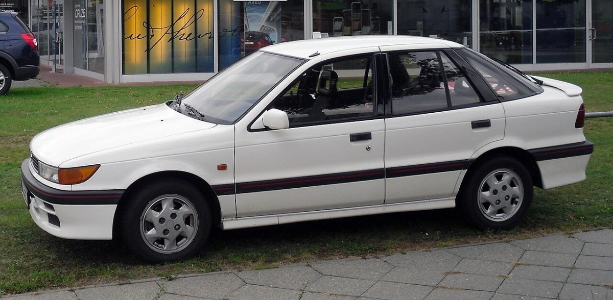 Mitsubishi Lancer 4 1992