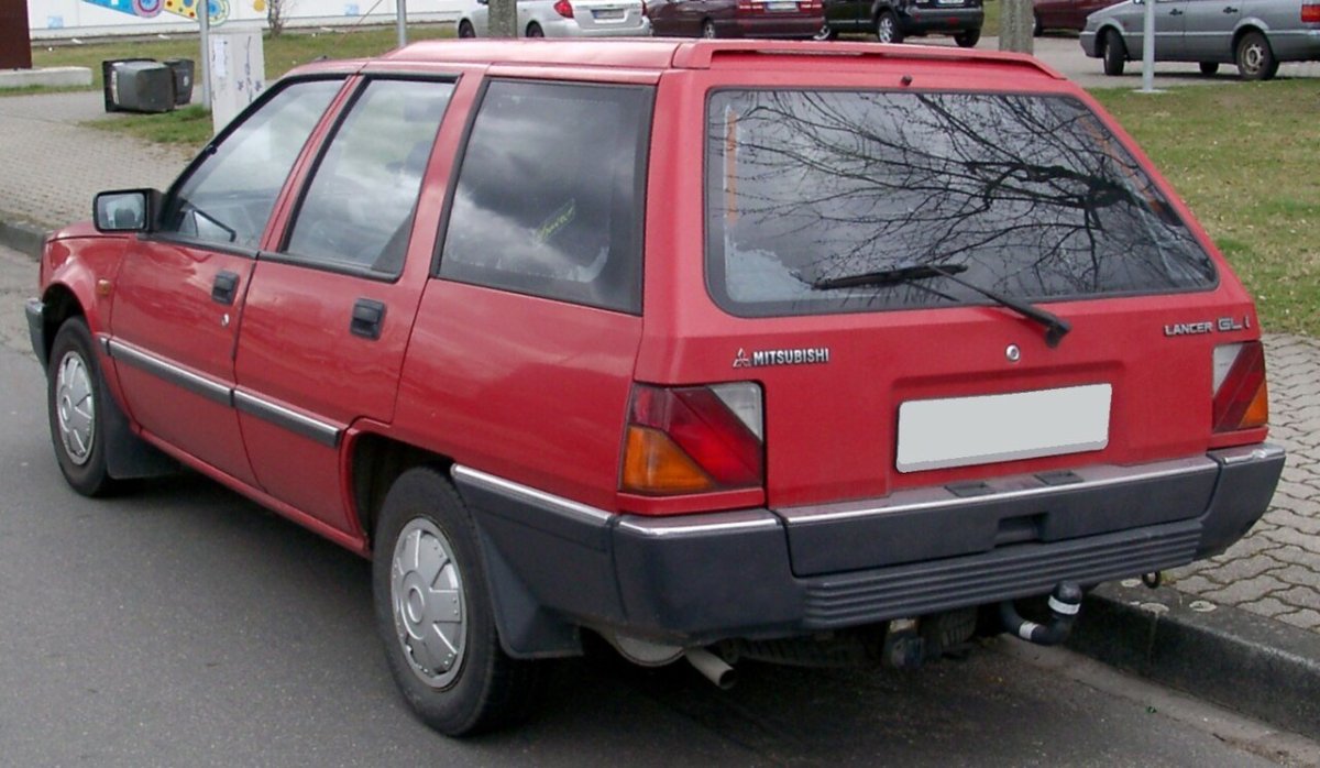 Mitsubishi Lancer 1988 универсал