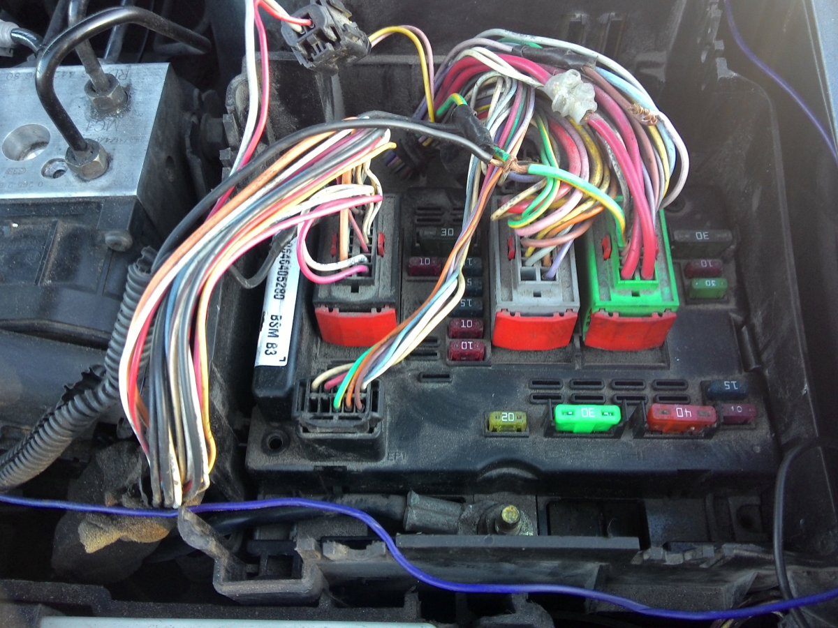 Реле Пежо 206 1.4