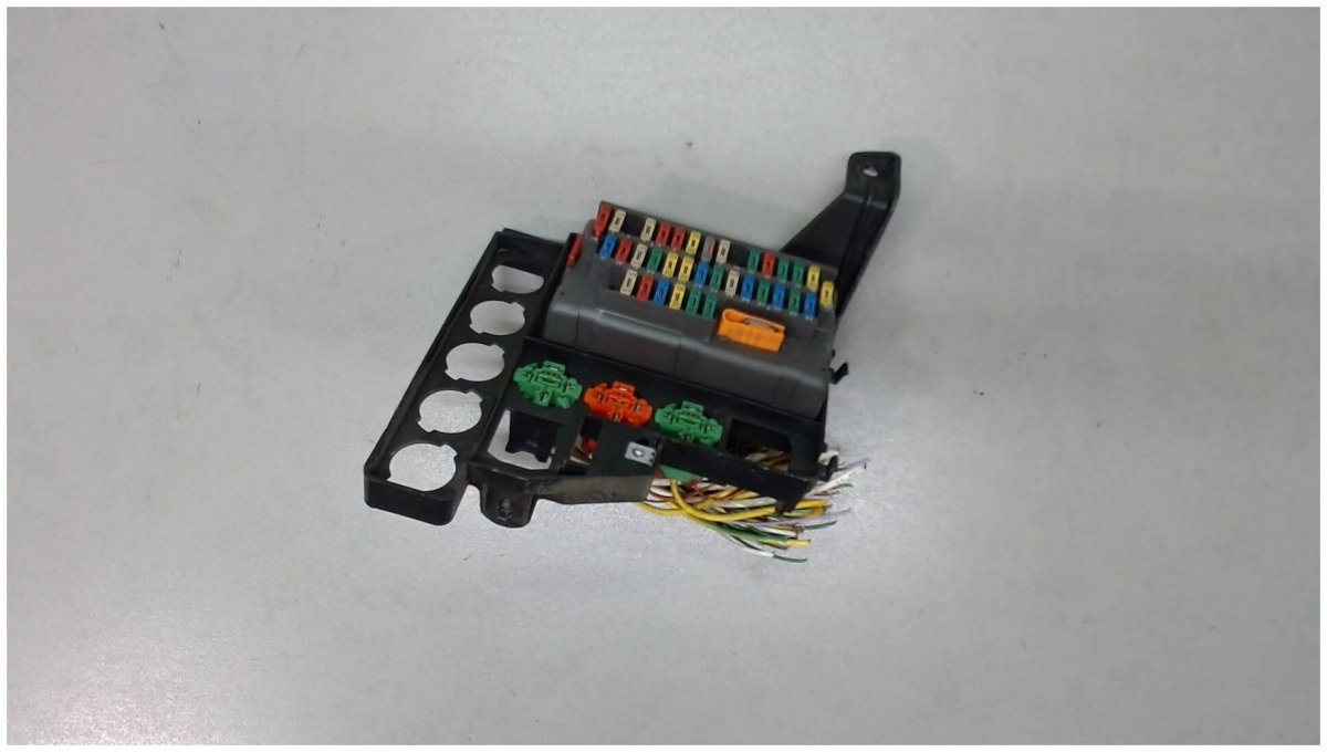 Предохранители Пежо 806