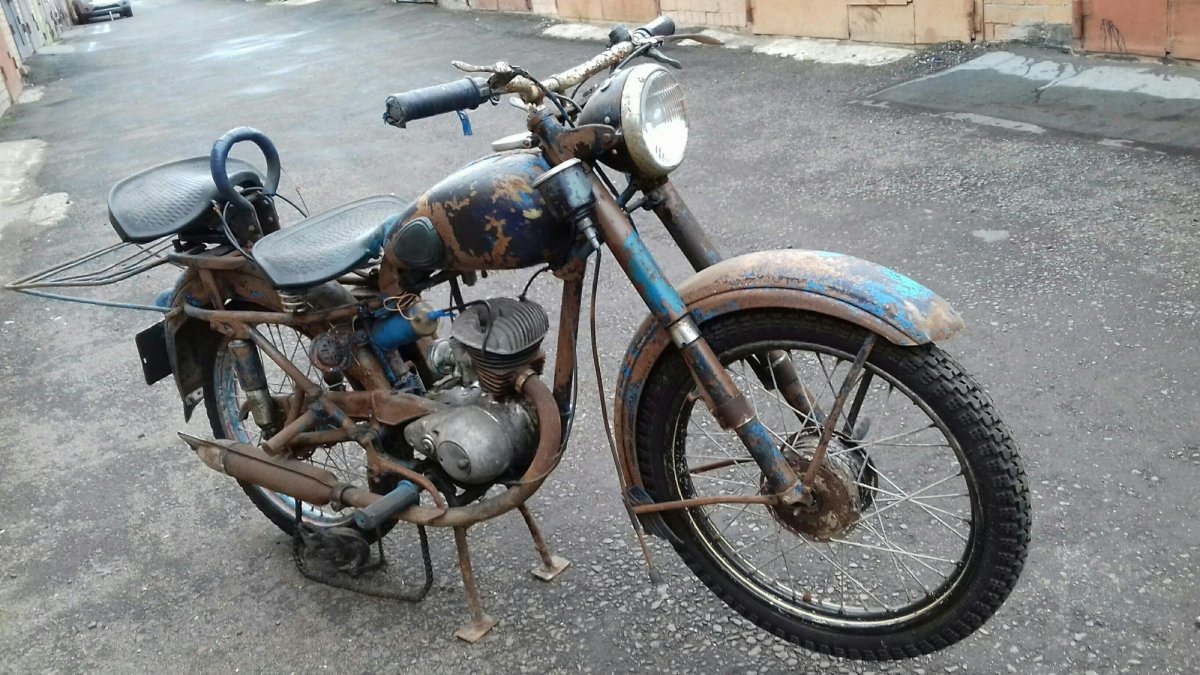 М1м макака мотоцикл