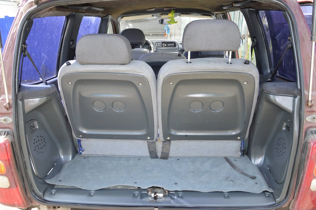 Lada ВАЗ 2120 Надежда салон