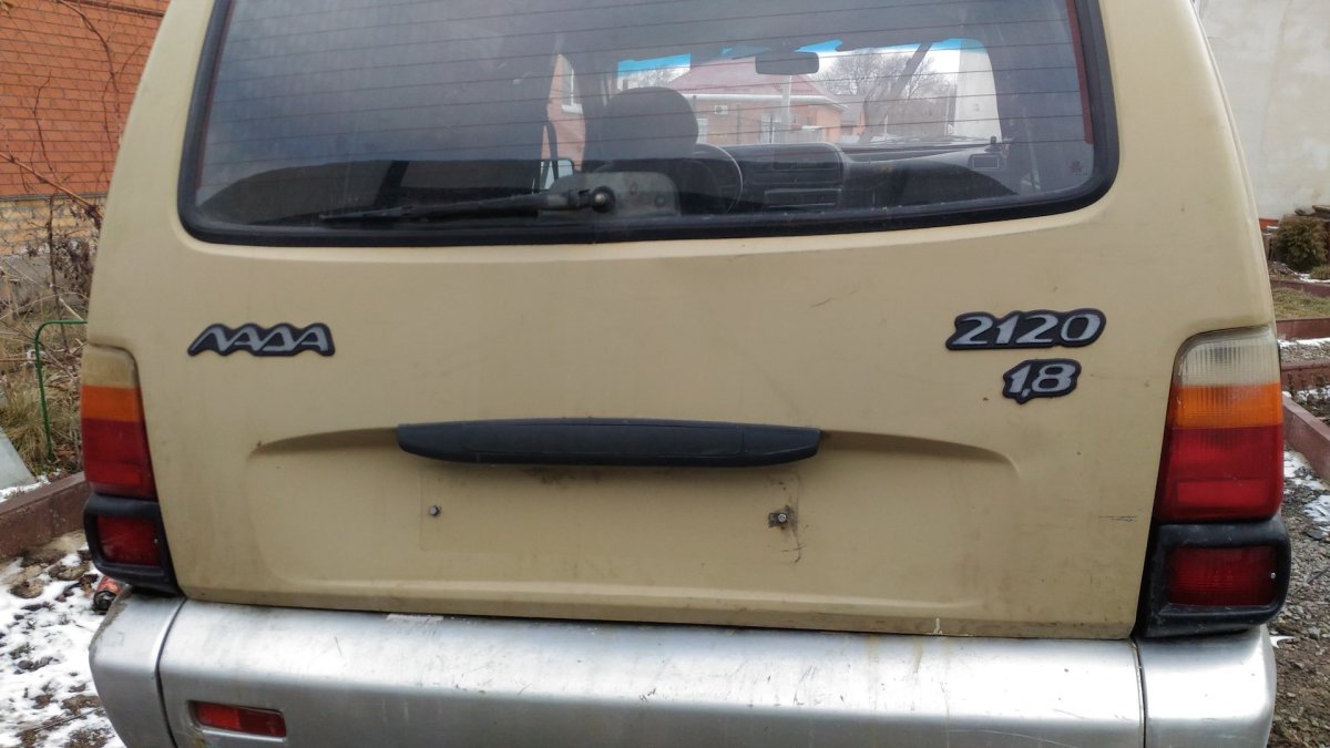 Стекло на ВАЗ 2120