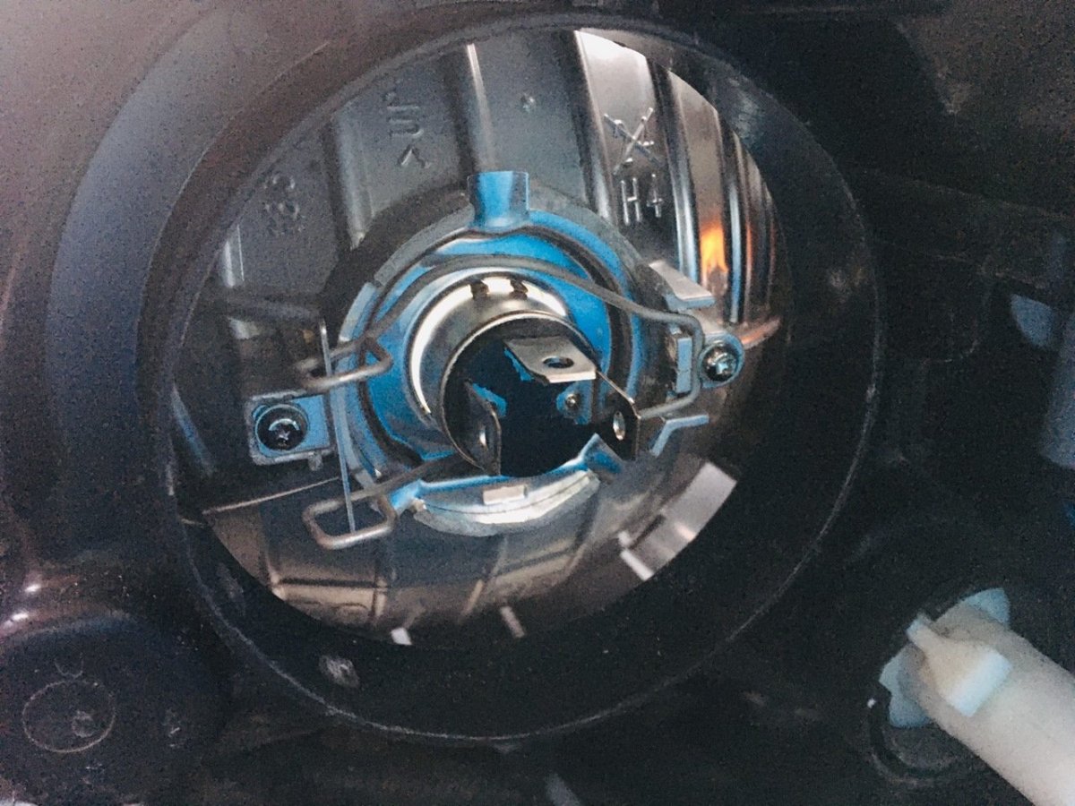 Держатель лампы ближнего света 2190-Гранта