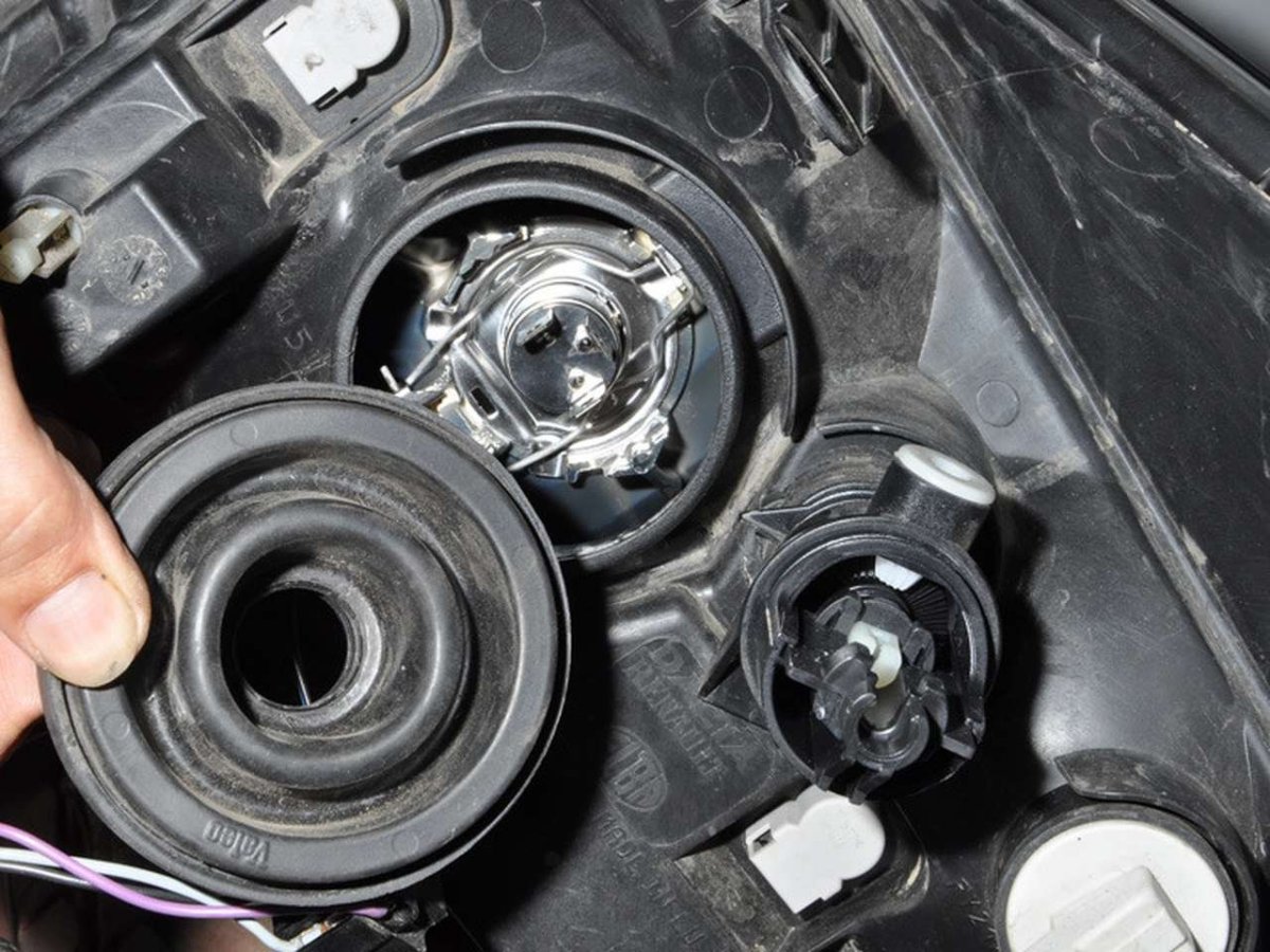 Лампочка ближнего света Рено Логан