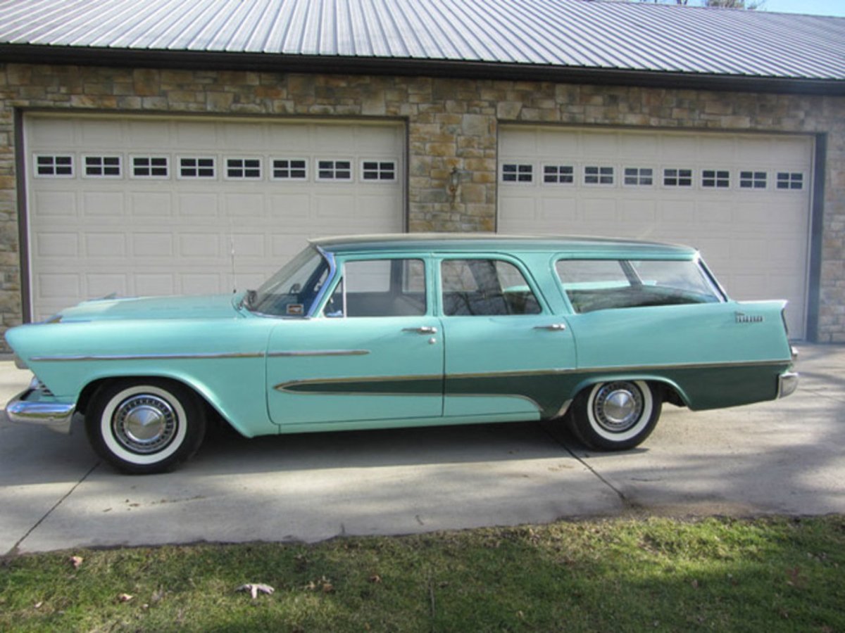 Plymouth Station Wagon 1958